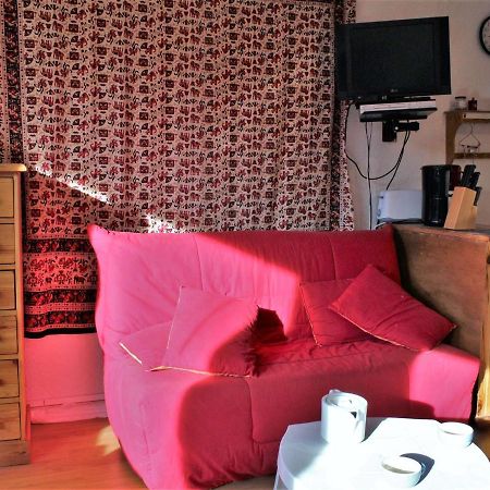 Studio Cosy A Risoul 1850 - 4 Couchages, Pied Des Pistes, Parking, Balcon - Fr-1-330-543 المظهر الخارجي الصورة