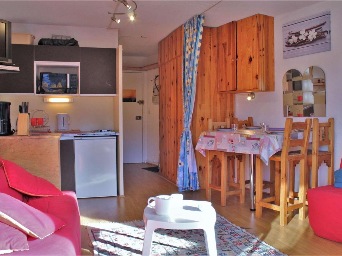 Studio Cosy A Risoul 1850 - 4 Couchages, Pied Des Pistes, Parking, Balcon - Fr-1-330-543 المظهر الخارجي الصورة